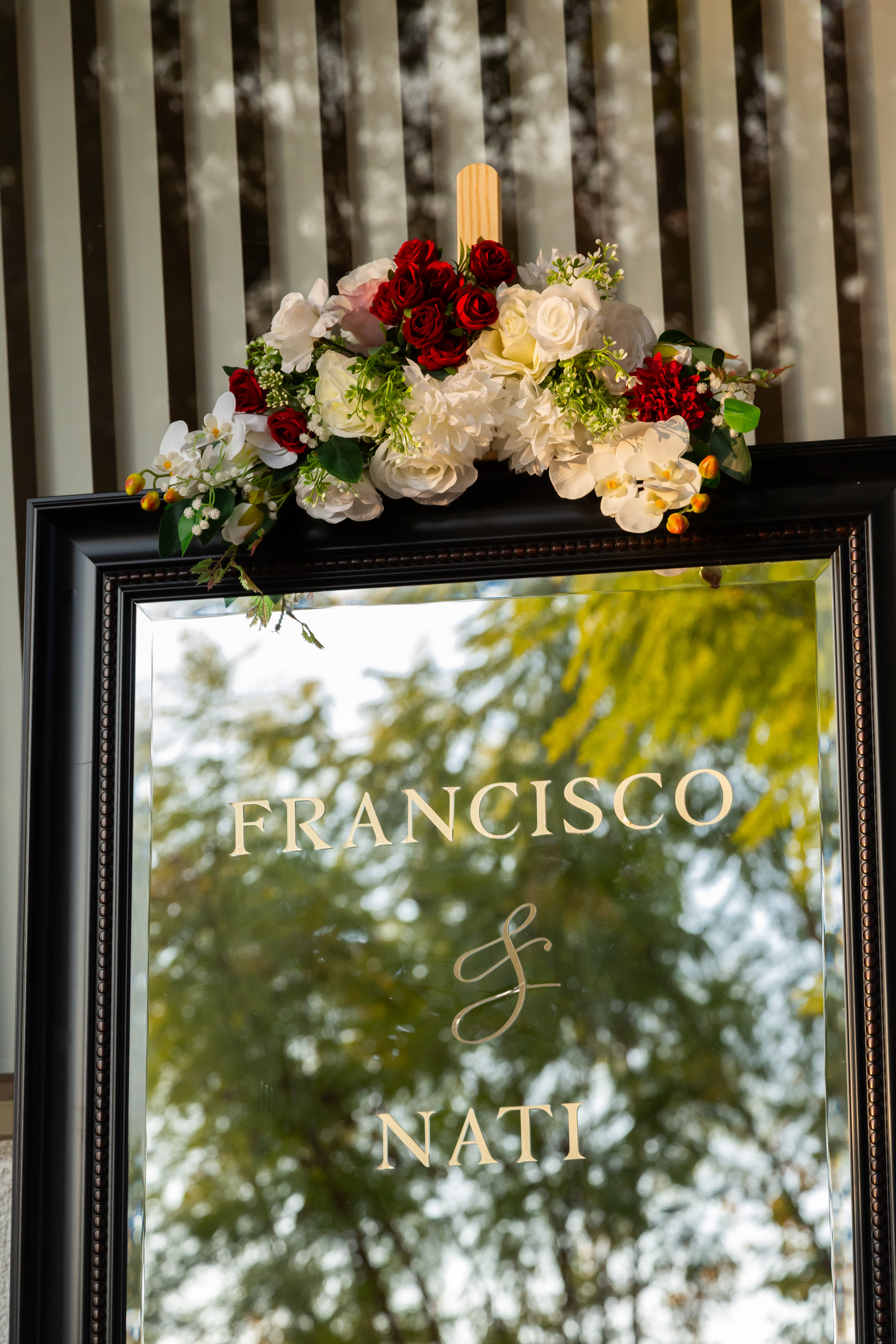 ARRIENDO ESPEJO PERSONALIZADO